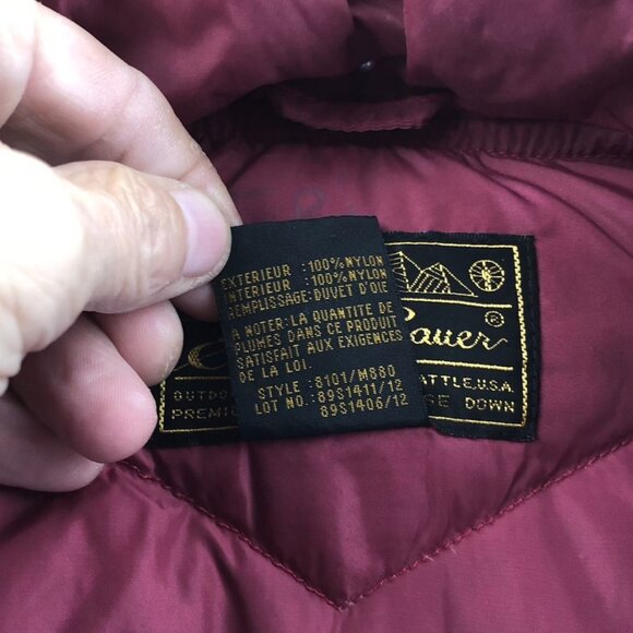 Eddie Bauer Womens Puffer Vest Jaacket Small Full Zip Goose Down Outdoors Winter - Picture 8 of 10